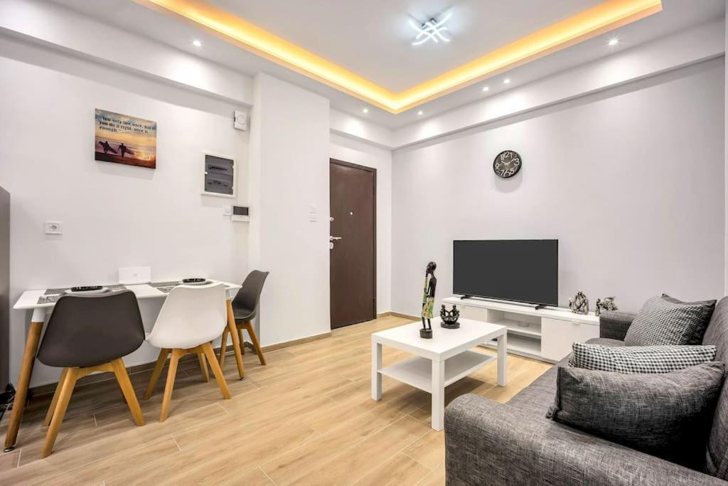 Artemis Modern Apartment Атина Екстериор снимка