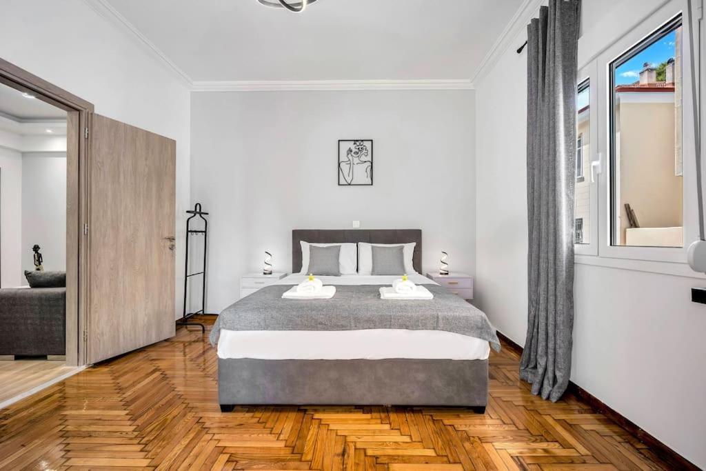 Artemis Modern Apartment Атина Екстериор снимка